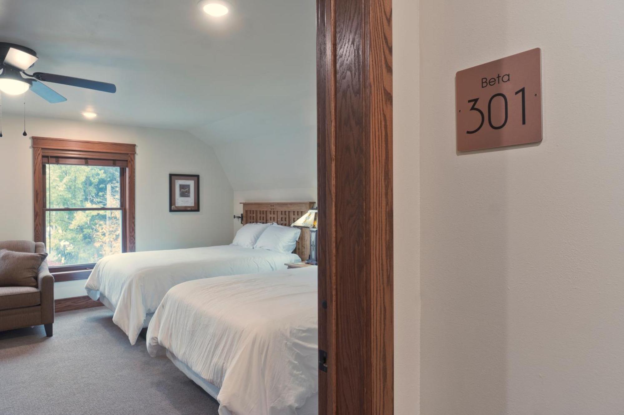 Main Street Inn Vermillion Екстериор снимка