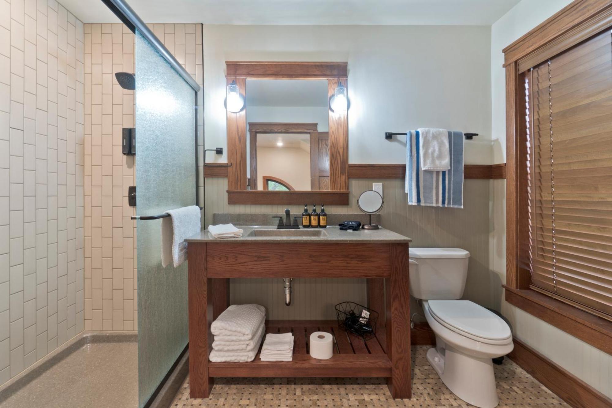Main Street Inn Vermillion Екстериор снимка